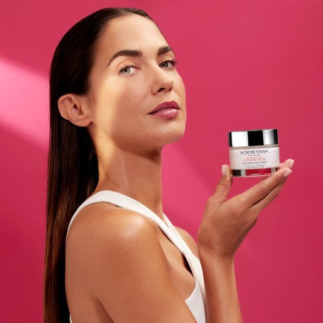 Crema nutritiva anti-età