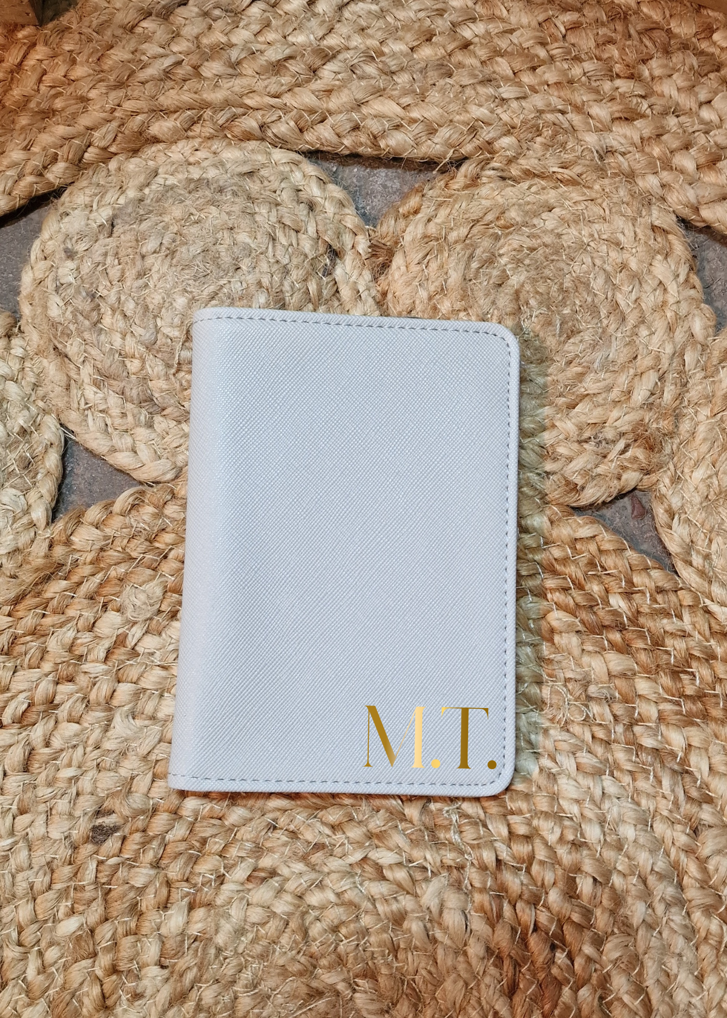 Porta passaporto saffiano personalizzato