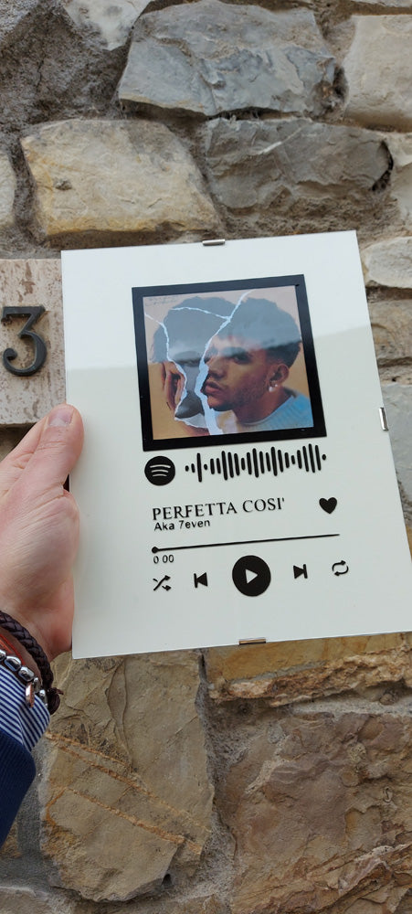 World Cricut- Targhetta Grande