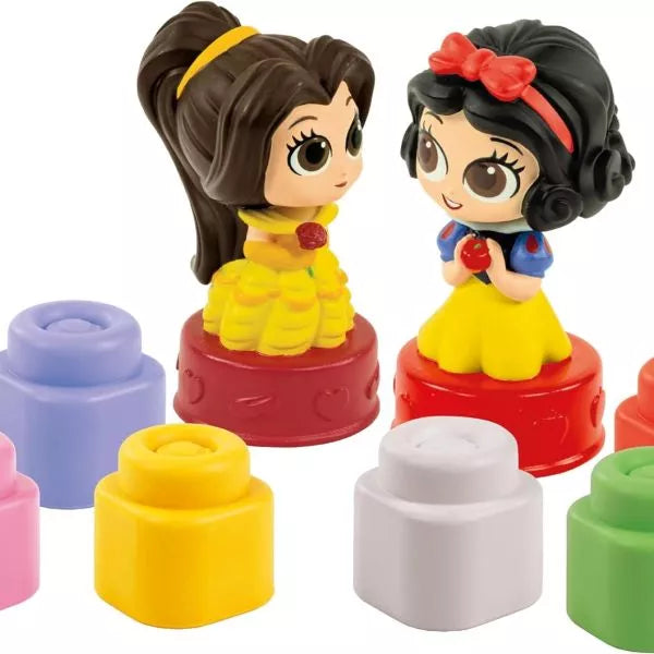 Snow with and belle playset